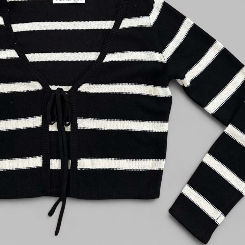 Altar'd State Emery Tie Front Cardigan Black/White M-NWOT - Picture 6 of 7